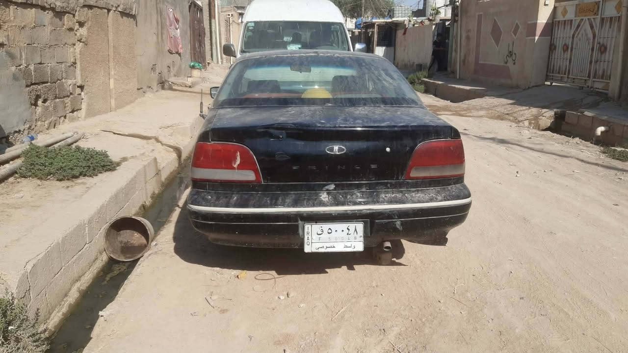 السلام عليكم 
برنس فراشه 1996 
محرك 2000 كير اوتوماتيك 
لاتنقص ولاتبخير  مكفوله من الحادث والضربه القويه غرفتها نضيفه 
كشرتها حلوه رقم واسط حائز ثالث وكاله باركورد بيها من الحائز 
مكاني بغداد نهروان سعر مناسب 
***********
