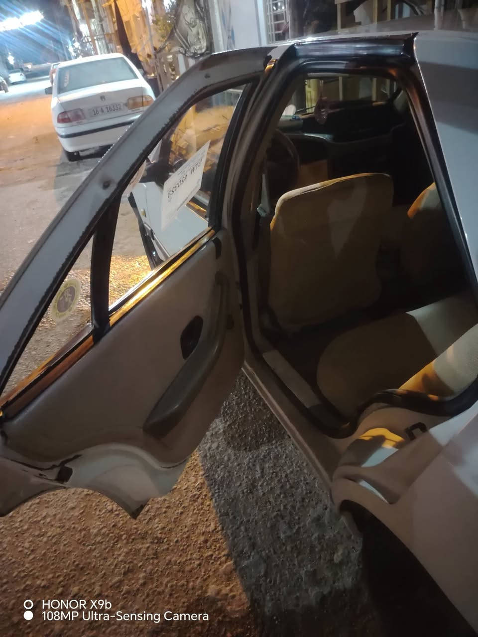 سياره بيجو 405 جديده بمعنه الكلمه تخم تاير حداديه مكينه وكير مكفولات السياره باسمي رقم نكليزي مكاني نجف السعر37 وبيها مجال السياره مال جناي تجي وشوف ***********
