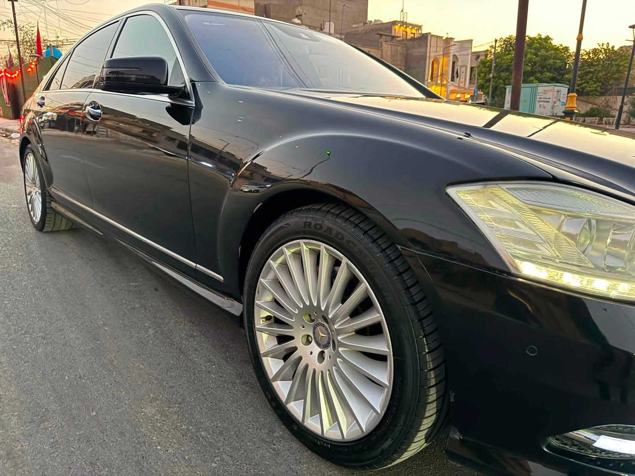 ⚔️مارسيدسMercedes S-Class 550

⚔️الموديل 2010اصل شكل 13

⚔️حجم المكينه 5500ارغب مكينه مكفوله وجديده ماملعوب

⚔️نظام جوبلس امامي خلفي 

⚔️نظام ارتفاع SPOT

⚔️كير 7 سرع تبترونك 

⚔️حساسات امامي خلفي 

⚔️زراك لات 

⚔️السياره ماشيه 195الف كم يعني  نظيفه حيل وجديده 

⚔️رقم بغداد مميز جديد وسنويه وهزه جديده 

⚔️لايتات وبك لايت ودعاميات شكل 13 كله شغال ولد 

⚔️ويل كب بلادي  مال حديث مال موديل 15جديد 

⚔️مري شفط واشاير بل مري لد رادار جانبي

⚔️بصمه ابواب وصندوق كهرباء وشفط 

⚔️اربع بيبان شفط وصندوق كذالك 

⚔️سلايد روف طكيتن معا غلق وفتح الجام والسلايد بل بصمه

⚔️اربع كشنات كهرباء زائد تتفئه وتبريد ❄️❄️

⚔️كشنات امامي خلفي VIP تحكم فول وخزن ميمري رئاسي

⚔️دركه صاج شكل 13 فول تحكم شفتات رياضي 💪🏼🛞💪🏼

⚔️اناره دشبول متغيره بلاد 

⚔️شاشه وسطيه متحركه 🔜🔚🖥️

⚔️كامره خلفيه دواره 

⚔️خمس بردات 🇩🇪🇩🇪🇩🇪🇩🇪🇩🇪

⚔️سيدي زائدرام ياباني جكمجه نضام سماعاتHarman 🔊⚔️نظامLogic7🔊

⚔️نظام تحديد مسار @🛞🛞

⚔️تبريد 3 دكتات امامي خلفي تكم ❄️❄️❄️

⚔️اخوان ملاحظه رجاء وجاء السياره نظيفه حيل لتقرنه بغيره ⚔️ من كير ومكينه وكهربائيات وصدر على وضع الشركه 

⚔️صبغ قطعتين بنيد جاملغ جماليه امريكا سياره كلين بدون حادث

⚔️مكان السياره بغداد الغدير ساحة ميسلون او بسمايه 

⚔️⚔️رقم الهاتف ***********
⚔️⚔️واتساب ***********

💶💶سعر السياره 198  ورقه نقدآ 💶💶

⚽️⚽️  

                       🌹شكرآ اخواني الغوالي 🌹
