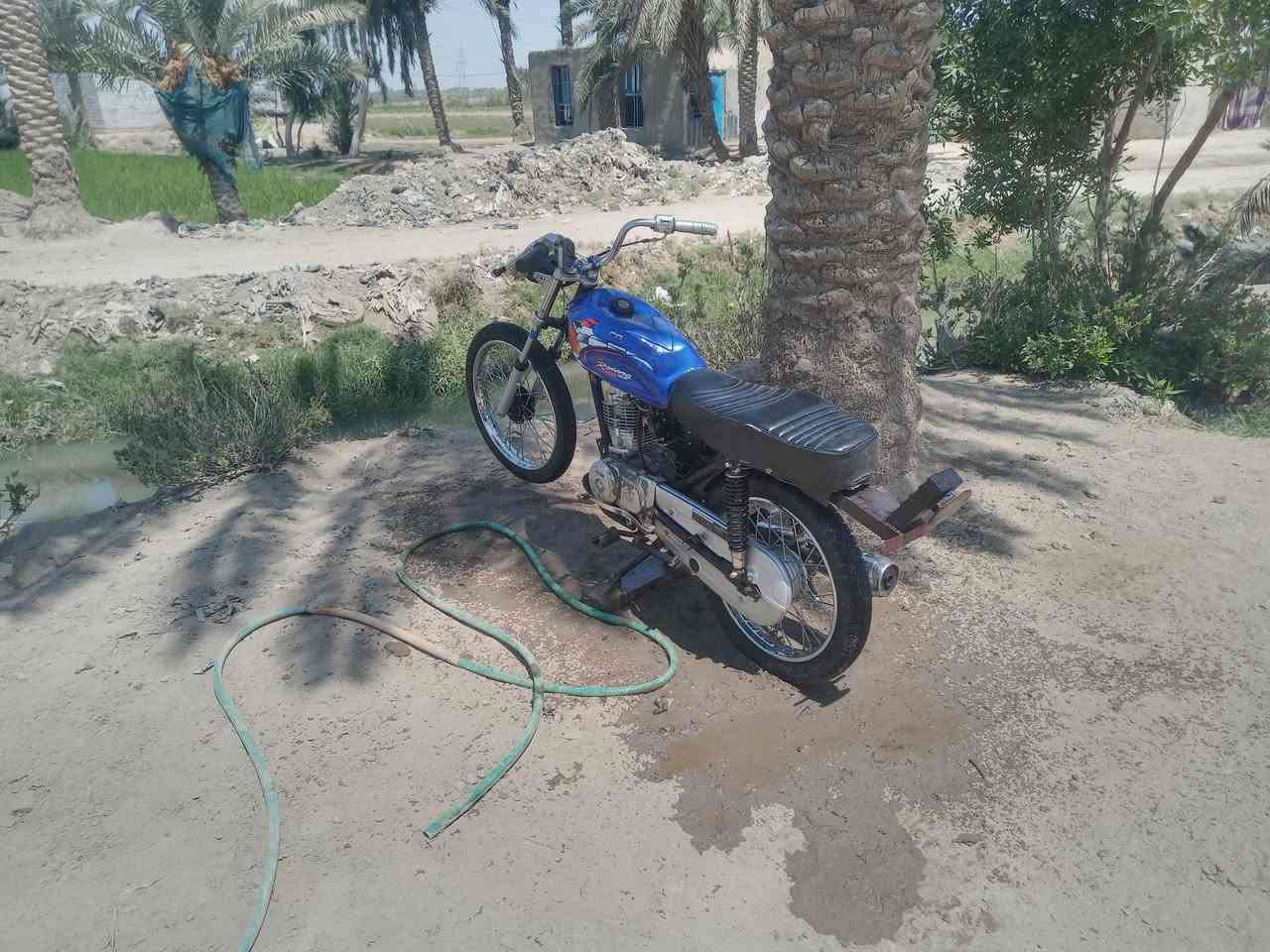 سلام عليكم دراجه 4كير محرك نام دراجه نضيفه بيه شلعه فول كلك كلك  شرط نص هندر تشتغل مكان ديونيه قضاء شاميه سعر 300وبيه مجال بصيط ***********
