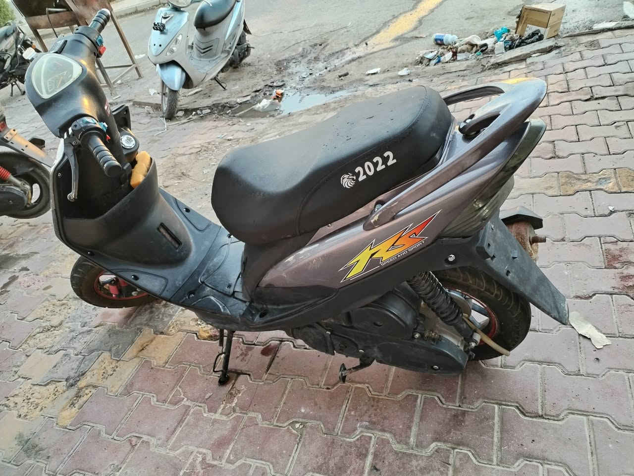 دراجه ماكس عدله  للبيع شرط شغل
صالي 4تشهر من ماخذه

مكينه. مفتوحه شرط

سعره 500بيه مجال قليل

عنوان سماوه

***********
