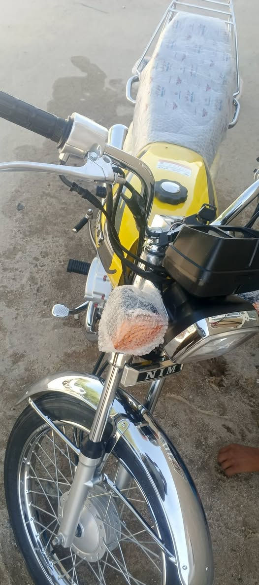 دراجه للبيع نامه متياز موديل 25 طالعه بشهر ل10 دراجه نضيفه شوفت عيونكم سعر 600بيه مجال شراي يتصل ***********
