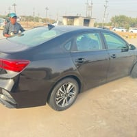 كيا فورتي ٢٤ رقم قادسيه معوقين باسمي بجم كبس  حادثها باب خلفي وربع جام...