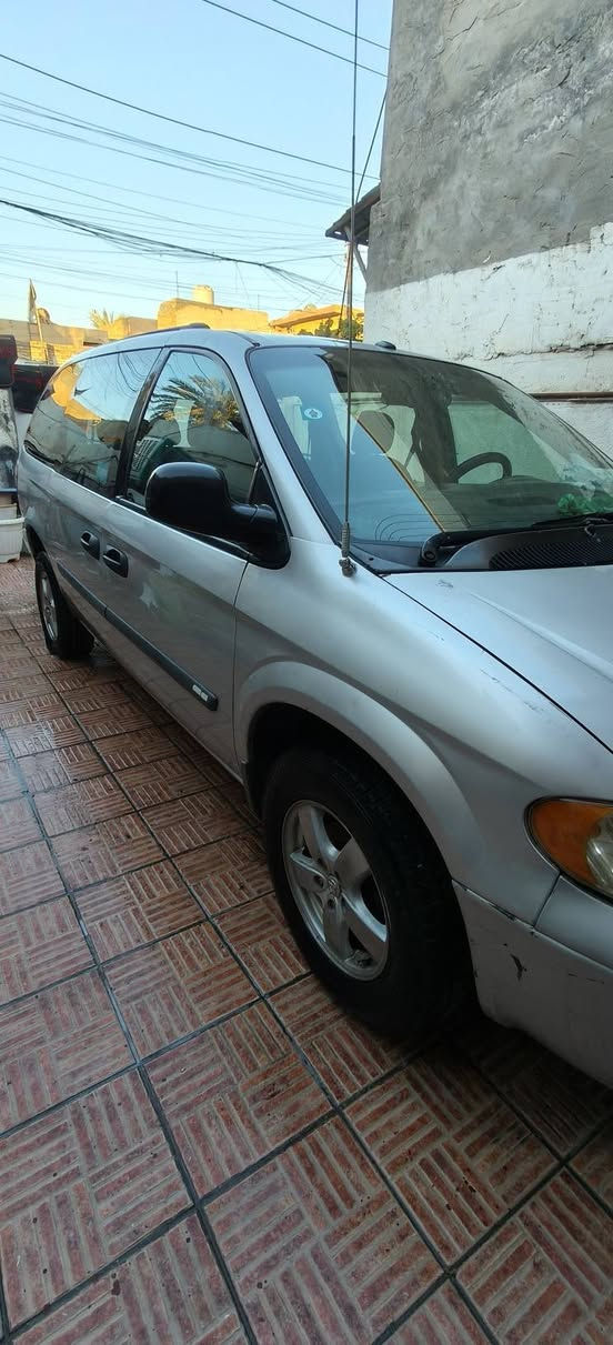 سلام عليكم دوج كرفان موديل 2007 شاصي طويل للبيع تبريد 3 قطع شغل ثلج كشنات بلع محرك 3300 مكاني بغداد السعر 67 وبيها مجال الاتصال ع الرقم ***********
