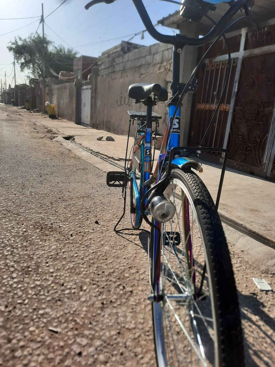 سلام عليكم بايسكل سبع الوان للبيع سعره 170وبي مجال قليل للشراي اتصل على رقم ***********
