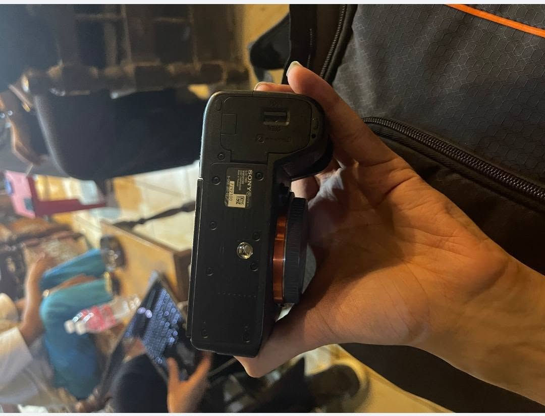 Sony A7iii
شتر 4545

البدي بعده جديد حييللل وزلغ مابي
يعني ماكو فرق عن الجديد
السعر مليون و550
للأستفسار ***********
