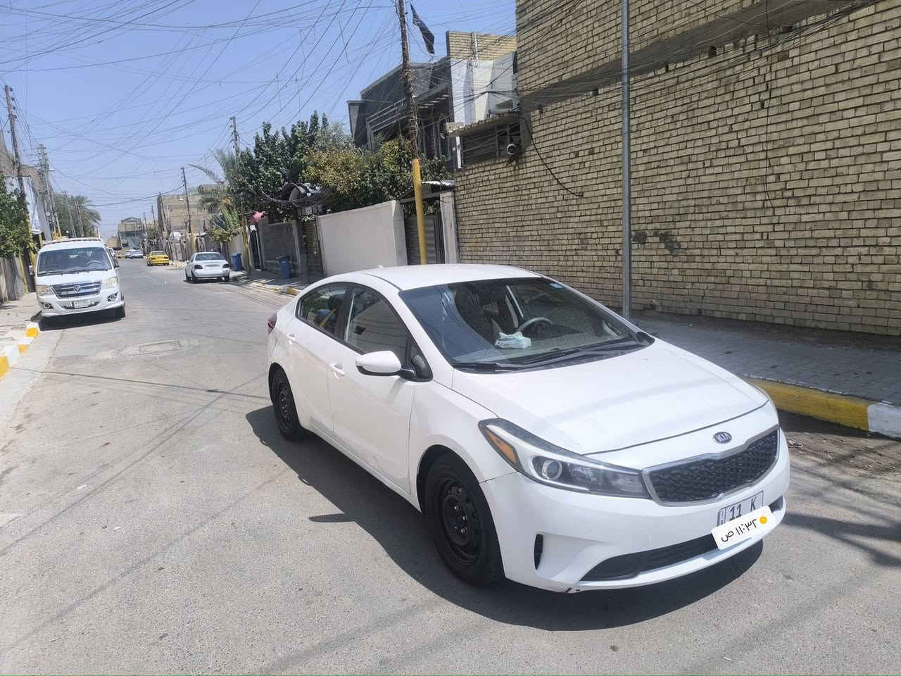 السلام عليكم كيا فورتي مديل2018 رقم بغداد نكليزي الجديد باسمي وارد أمريكي حادث فقط قبق الصندوك مكينه كير تبريد صدر كله جاهز تخم تاير جديد كير at محرك 2000دوش محرك ما مفتوحه لا كير ولا مكينه خير من الله سياره 
السعر115 وبيها مجال
رقمي***********
