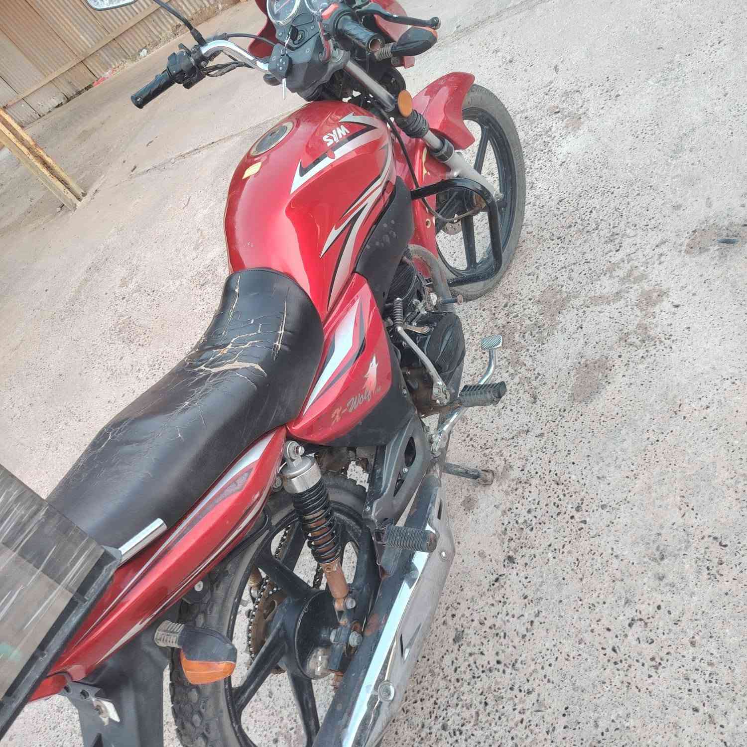 سلام عليكم دراجه سايم موديل 2020 اي نقص مابيهاا نكره صلف نضافه مثل ما واضح اب صوره  دراجه مرقمه سنويه سعر مليون او 400 وبي مجال بصيط وتحويلل 2 يومم مكان دراجه عامريه الفلوجه ***********👉🏻صاحب دراجه ملاحضه مكلف بنشرر
