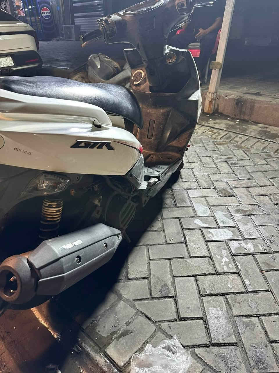 دراجه GTR كفاله عامه برغي ممفتوح بيه 
المكان بغداد مدينه الصدر
سعره950 وبيه مجال حك الجيه 
للستفسار ***********
