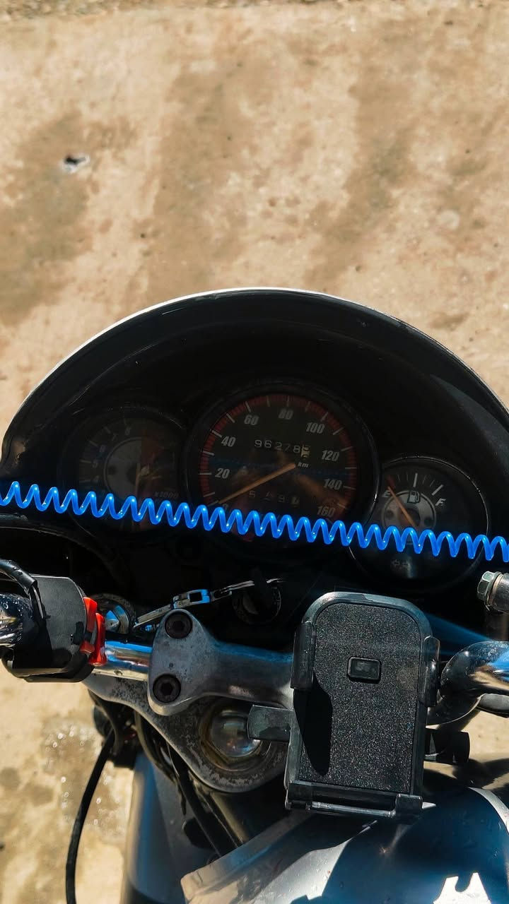 🏍️🔥 هوندا 2019 للبيع — نظافة ونشاط
دراجة هوندا موديل 2019، نظيفة جدًا ومرتبة، جاهزة للشغل والاستخدام 
✅دشبول شغال
✅عداد سرعة شغال
✅كيج بانزين شغال 
✅ محرك 150 سي سي
✅ المحرك ما مفتوح وخرسة
✅ محرك أسود
✅ السلف شغال
✅ الوايرمنية شغالة
✅ الأضوية شغالة
✅ التواير جدد
✅ نشاطها جيد جدًا
✅ وزن ثقيل
✅ الباب الأول
✅دبل سويج
✅ الدراجة نظيفة جدًا ومرتبة
✅ مكلف بالنشر

📞 للاستفسار أكثر، الاتصال على الرقم:
***********

🔥 دراجة تستاهل الفحص، واللي يعرف بالهوندا يعرف قيمتها.

📌 الفحص على المشتري، والحكم للدراجة
