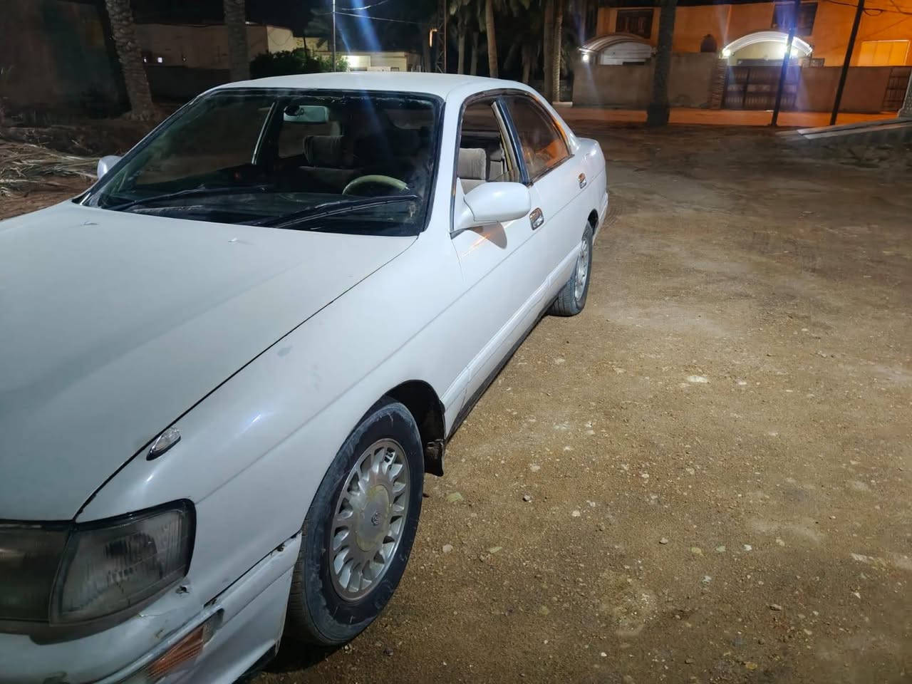 السلام عليكم بطه للبيع او مراوس رقم نجف بدون قص السياره ايش عندك مراوس نزل والرزق على الله واذا سيارتك تسوى اعطيك فرق ***********
