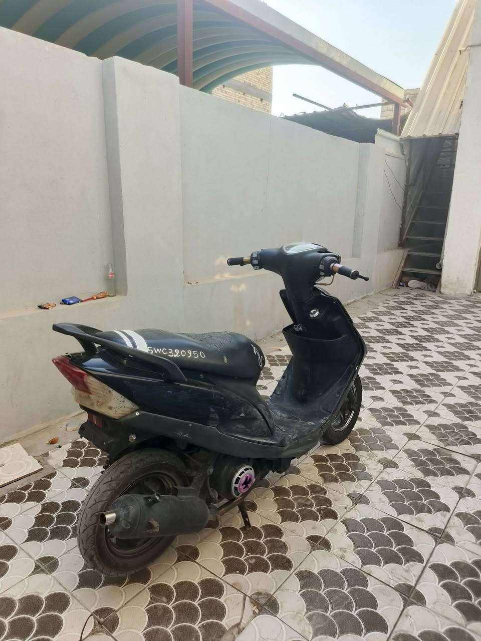 السلام عليكم دراجه ماكس عدله الدراجه مفتوحه صار شهر من جفتتها شعله ومعدل خير من الله نقصها بس سلف وترتيبات بسيطه سعرها 450 مكاني ديوانيه مركز 
***********
