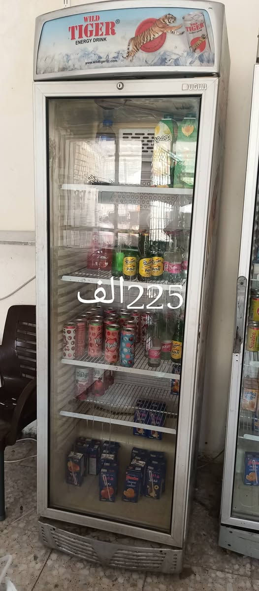 عندي عارضات ومجمده للبيع بغداد البلديات المعسكر قرب حسينية ام البنين

نص مكتوب في الصور:
- 300 ألف
- 225 ألف
- 225 الف
- 250 ألف