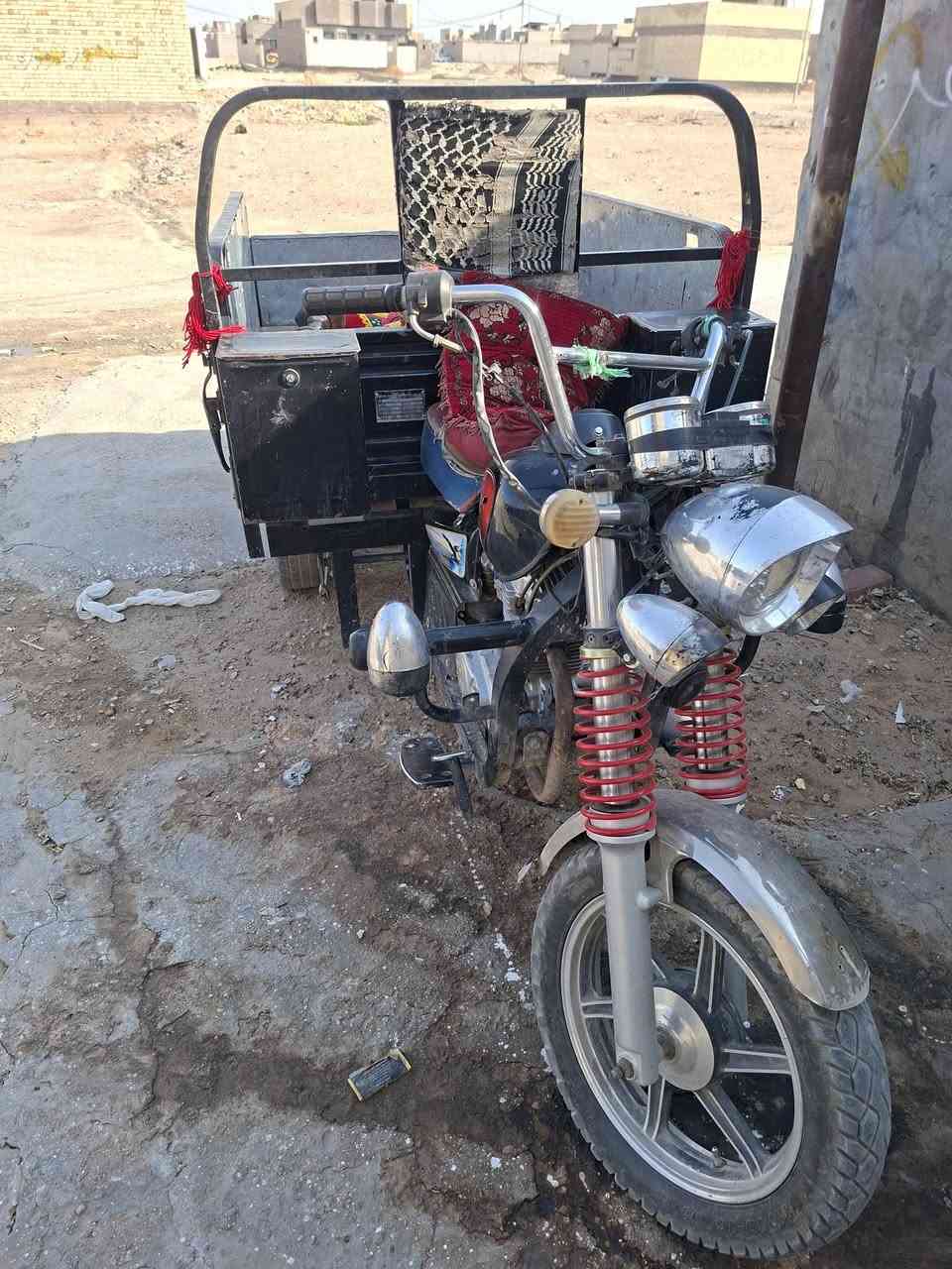 ستوته للبيع موديل 2021 محرك جديد٢٥ دبلات جديده 
مداور من الوكيل اوراق مكان نجف اسعر 1750 وبيه مجال 
اتصل ***********
