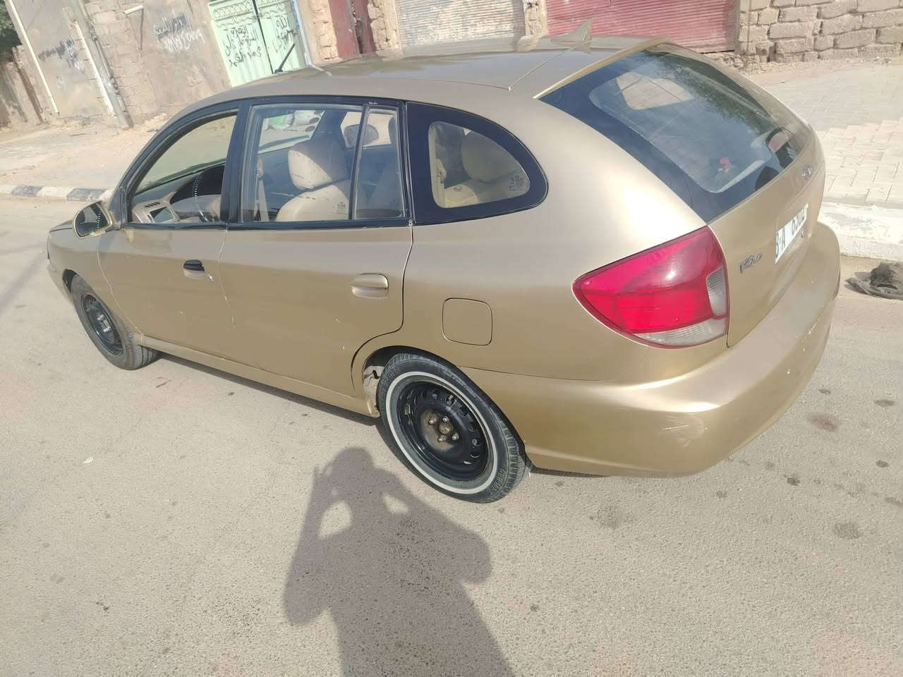سلام عليكم كيه ريو موديل 2004 كير ومكينه كورله مال حاويه بيدي محورها كهربايات كلها شغاله سنويه 31 مكان كربلاء حي العسكري الاتصال *********** السعر 48 قفل
