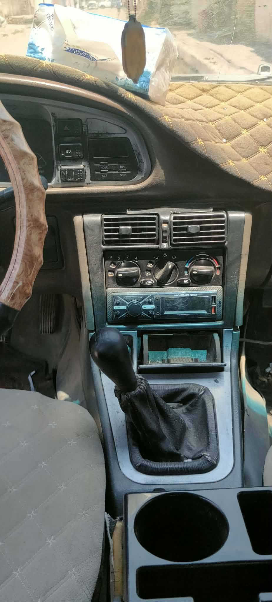 برنس موديل 96
 سيارة مابيها نقص ورتبتها وحتى تبريد شغال
بلادية
 سنويه بسمنه 
جاردة فقط 
للبيع السعر 30 وبيها مجال
