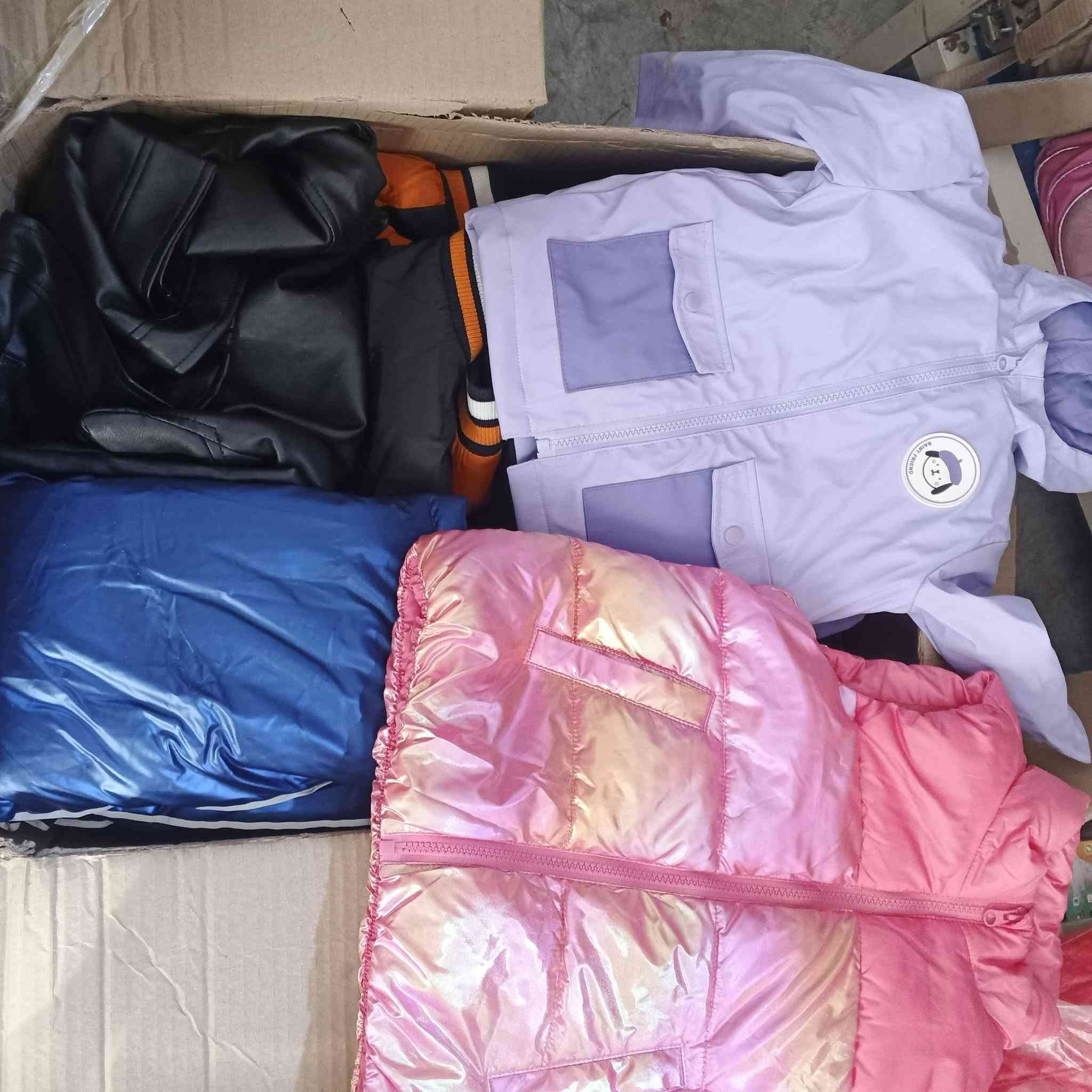 ملابس باسعار مناسبه وجنط ***********
