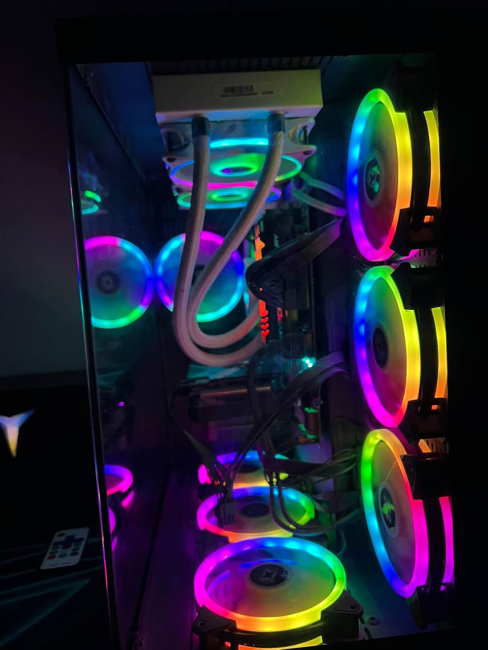 RTX ٣٠٦٠ • رايزن ٥ ٣٦٠٠X • تجميعة RGB