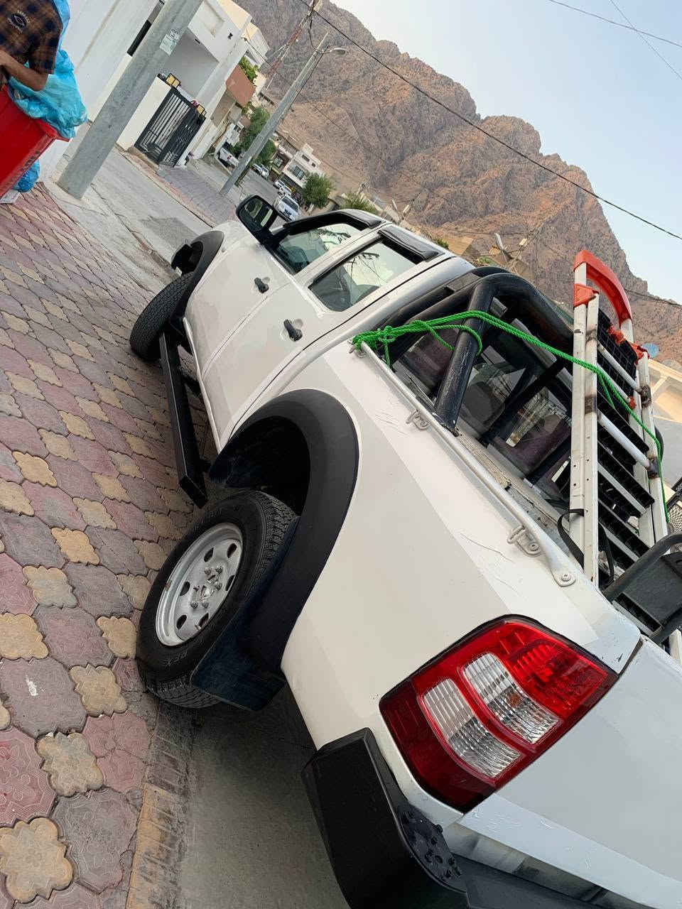 فۆرد ڕەنجەر مۆدێل ٢٠٠٨مەکینە بەنزینی بەخ دەبڵ ئەکسل شەفتەکانی لێکراوەنەوە سەیارە وەرگەراو دەعم و لێدراوی نیە عام بۆیاخ کراوە لەسەر ساخی کراوەتەوە گێڕو مەکینە بەشەرت تاقم تایە مانگێک ئەبێت بۆی بەستراوە گێچەکانی هەمووی مەزبوت و ئیش ئەکەن سەیارەکە مزایەدەیە کەرکوکەو بەیانی بچۆ ڕەقەمی بکە *********** رانية, السليمانية
