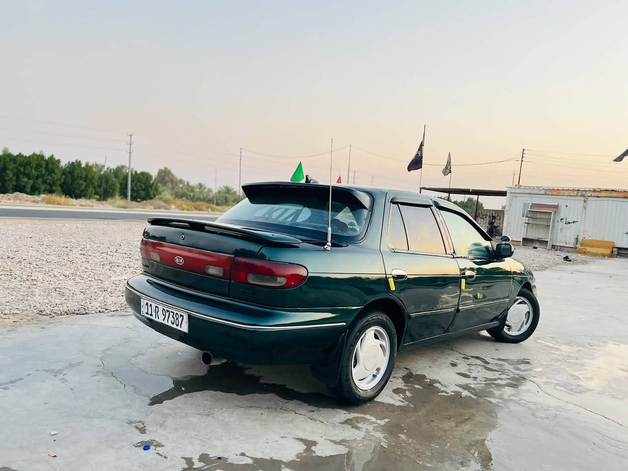 السلام عليكم 
للبيع كياا سيفيا رقم بغداد نكيلزي 
سنويه مشروع وطني صالحه لغايه 2029
موديل 1996 نفخ 
مكينه مسكر مو مفتوح 
كير عادي مكينه وكير خير من الله 
حداديه امامي خلفي جديد 
تخم تاير جديد سياره حلوه ومال جناي 
كهربئيات كله شغاله ترايك وين ماتريد 
دواخل جديد دوشمه جديد 
السعر 35وبيه مجال بسيط 
مكاني بابل ناحيه الشوملي 
الاستفسار ***********
