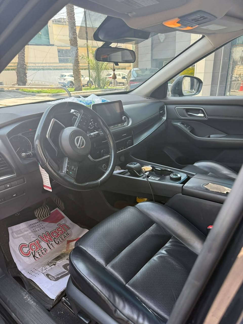 🚗 للبيع نيسان روج 2021 فل مواصفات (1/1)
💰 السعر( 17800$)
حادث السيره بسيط جددا بامريكا 
ايرباكات السياره سليمه كلها رقم شاصي موجود بالصور 
✅ فتحة سقف 
✅ محرك 2500 سي سي – 4 سلندر (المرغوب)
✅ بانوراما
✅ تشغيل بصمة
✅ إشارات مرايا
✅ حساسات محيطية
✅ توقف ذاتي أمامي وخلفي
✅ رادار
✅ Apple CarPlay
✅ 3 أنظمة قيادة

🔹 السيارة بحالة ممتازة، محرك وكير وتبريد 100%
🔹 تايرات جدد
***********
‏‪***********‬‏
