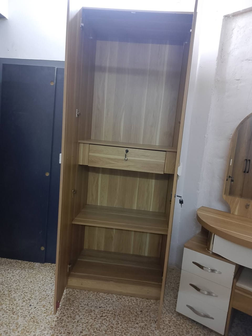 للبيع غرفة شبابيه
عنوان موصل للتواصل📞 *********** 📞***********
