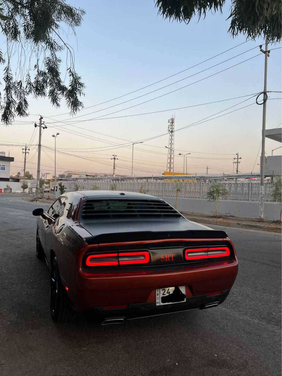 دووج چالنجر موديل 2021 sxt  
6سلندر  ماشالله سياره حلوا  جديد كلشي بشرت مكينه گير كفاله سياره بسمنا تريد تحويل تريد وكاله   4قتع سبغ بي دواخل 
مكان سياره اربيل سعر جوا سووك 
***********
سياره للبيع مرواس اتصل 📞📞 أربيل, العراق
