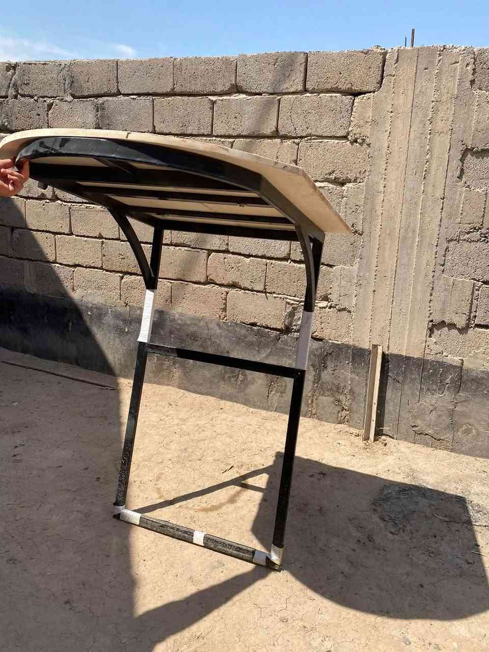 سلام عليكم قمرية ستوته للبيع تفصال تزگام حديده نستله مليمين مرتبه طولها 135 وعرض الحديده 75 والخشبه الفوك عرضها95 سعرها75 وبيها مجال للشراي عنوان بصره شط العرب الحزيره للاستفسار الاتصال ع الرقم***********

