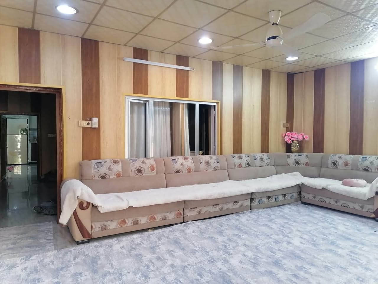 🏡 خانووى دوو نهوم بو فروشتن له گه ره كى ئيسكان كون پشت بلديه

📐 روبه ر :
 ▪️126 متر طابو ملك صرف

✨ زانیارییەکانی خانوو / موڵك :
▪️  2 ژور نوستن - هول - مطبخ  - گه راج
▪️نهومى سه ره وه 2 ژور نوستن - هول
 
💰 نرخ : 130 مليون 

📞بۆ زانيارى زياتر په يوه ندى بكه ن به 
عقارات ستار اكرم بازرگان

*********** ☎️
*********** ☎️

#كركوك #عقارات #عقارات_كركوك
#بيع_بيوت #شراء_بيت #استثمار
#بيوت_للبيع #فرص_عقارية
