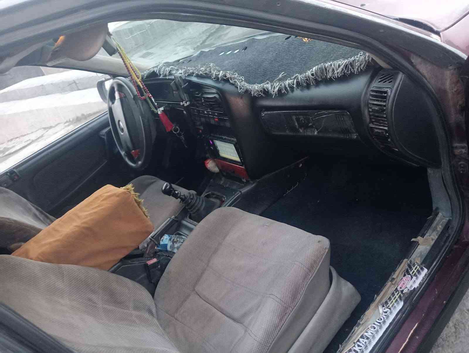 اوبل اوميكا موديل 91 كير ومحرك خير من الله رقم انبار انكليزي ب اسمي وشرط التحويل باتري جديد
كهربائيات شغاله محرك ٢٠٠٠مفتوح كير عادي مكان السياره بغداد ابو غريب 
لتواصل 
***********
***********
اوبل اوميكا موديل 91 كير ومحرك خير من الله رقم انبار انكليزي ب اسمي وشرط التحويل باتري جديد السعر 25وبيها مجال
