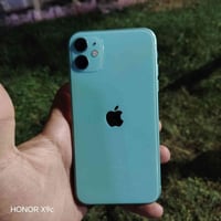 ايفون 11 ١٢٨ • شاشه بلاديه • بطاريه ١٠٠