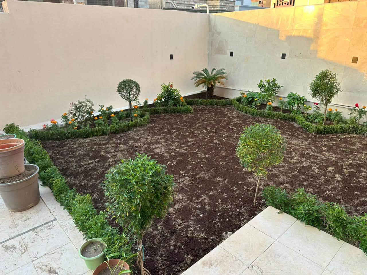 🌿#اعلان متخصصون في تصميم وتنسيق الحدائق المنزلية والعامة
💧 تركيب وصيانة شبكات الري الحديثة والمرشات الأوتوماتيكية  وعمل الشلالات و نافورات
📍 عمل بغداد و المحافضات 
📞 للحجز والاستفسار: ***********
***********
