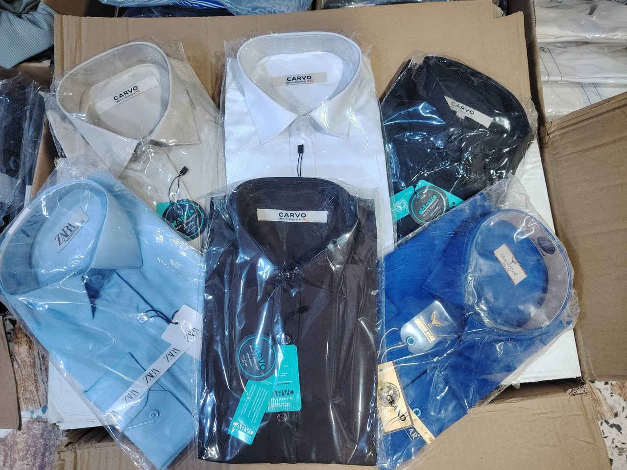 🔥 وصل حديثًا 🔥

👔 قميص رجالي مقلم
👕 قميص ماركة CARVO فول ليگرا
👖 بنطرون جعب رجالي
👟 أحذية شبابية رجالية

📍 متوفر الآن في المحل 
📍 الموقع: قرية تلول ناصر – مفرق الشويرات – جوار أبو مالك للاستنساخ.

📞 للاستفسار:
يرجى مراسلة الصفحة، أو الاتصال على الأرقام التالية:
***********
***********

