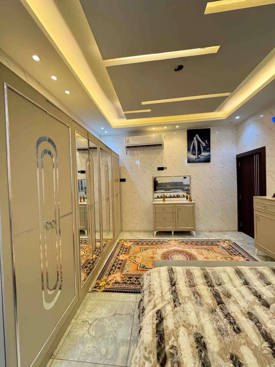 غرفه 10قطع جديده نظافه 100/100 سرير مخزن سعر 875نجف حي جزيره *********** واتساب يارزاق يالله
