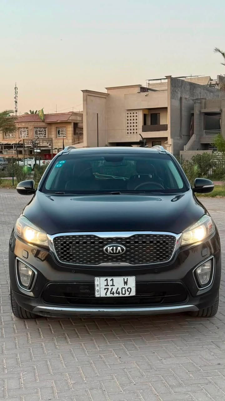 السلام عليكم سورنتو 2015 خليجي كويتي فول مواصفات 1/1 رقم بغداد بأسمي عارضه 166 $ وبيها مجال سياره جديده بمعنى الكلمه على وضع الشركه محرك V6 حجم 3300 السياره كويتي مواصفات ( بنوراما _ بصمه ابواب وتشغيل_ صندوق كهرباء_ كشنات جلد كهرباء _ تدفئة تبريد كشنات_ 3 قطع تبريد _ 7 راكب _ داخل مطعم صاج_ فول تحكمات _ حساسات امامي خلفي جانبي _ ترحيب عند الاقتراب _ شاشه اعطال _ بردات خلفيه _ 3انظمه قياده _ شاشه كبيره _ لد امامي خلفي _ لايت زنون عالي ناصي _ وبعد هواي مواصفات معروفه بالكويتي __ السياره جاهزه تخم تاير جديد تبريد ثلج ❄️ حداديه امامي خلفي جديد ( السياره بيها ربع صندوق صبغ اثر طخه بسيطه فقط باقي سياره كفاله عامه ) مكان السياره بغداد البلديات الخاص مغلق الاتصال :بالرقم ***********
