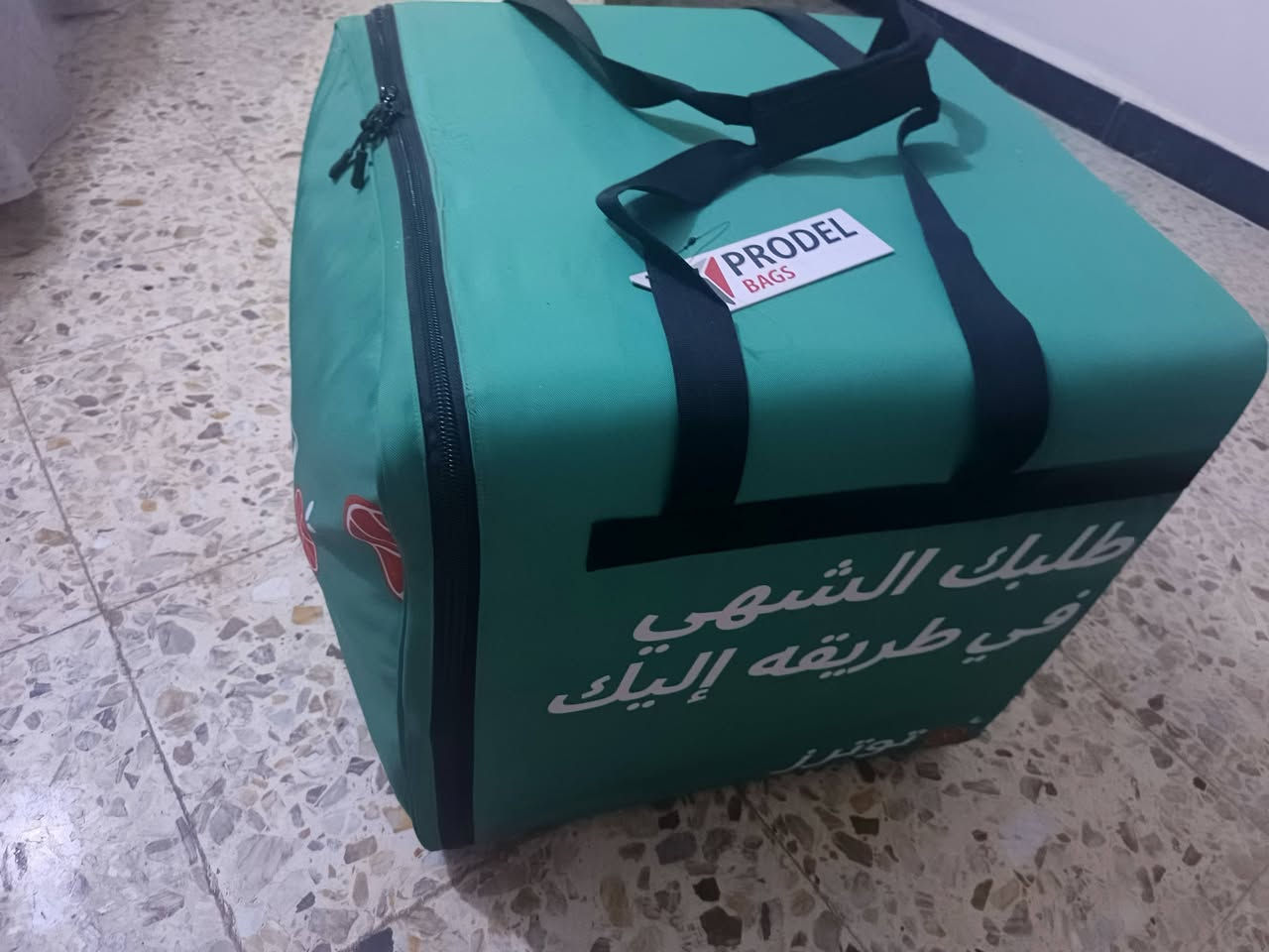 للبيع صندوگ وخذوه توترز ما مستخدمات
وصندوك اسود مستخدم   ***********
