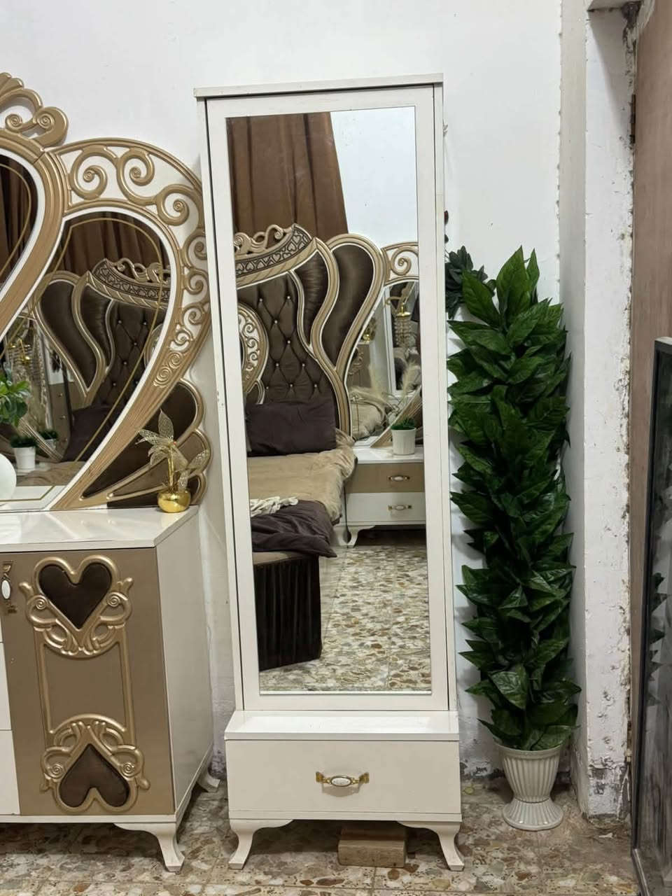غرفه تركي • كلش نضيفه • قرب جسر بته
