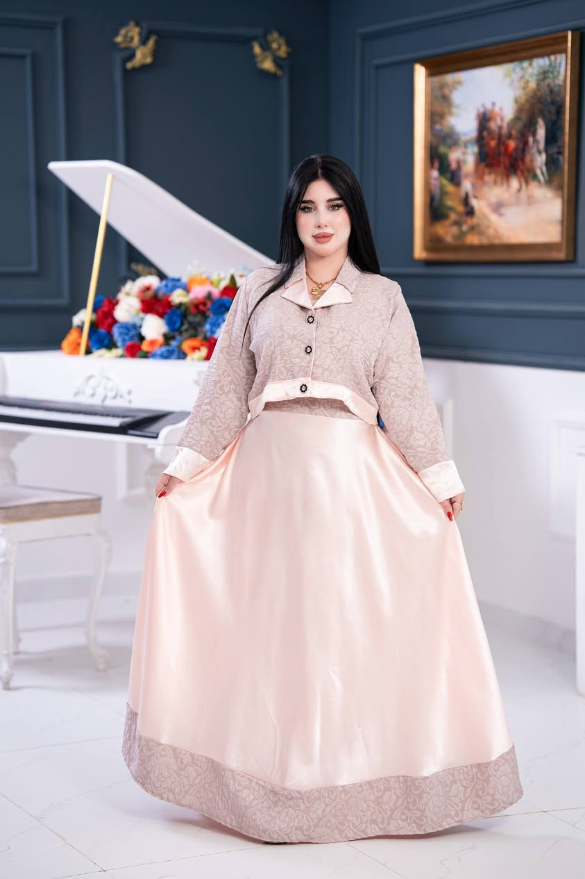 للحجز ***********
طقم قطعتين

تنورة + سترة خامة ستارة مع ستن لامع  شرط الفحص 

   L. XL. 2XL.

الدرزن 210 الف توصيل 5
