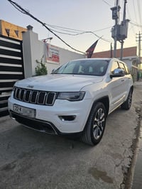 جراند شيروكي لمتد • ٢٠١٨ • ٨٥ ألف ميل