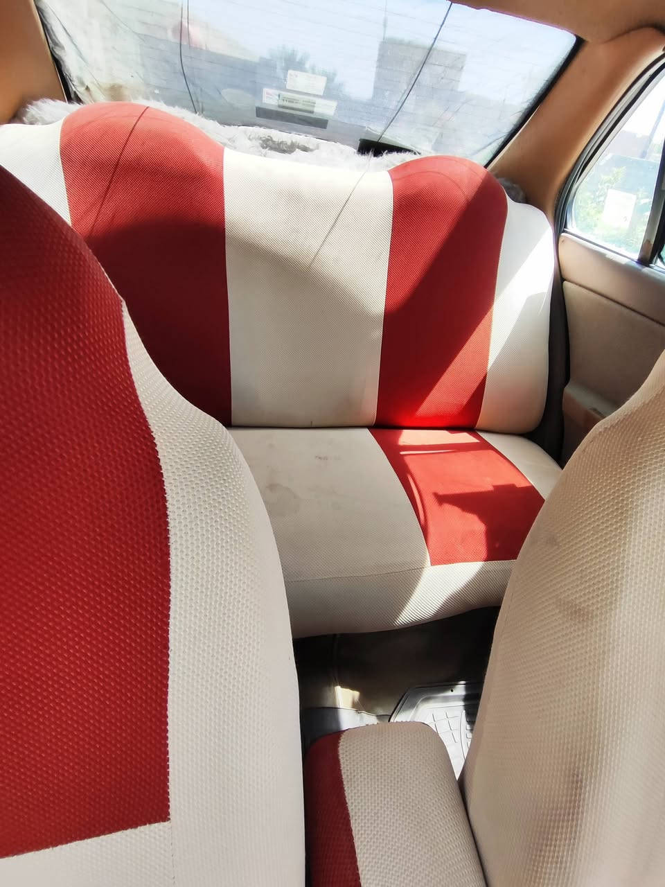 سمند خصوصي موديل 11 رقم قادسية بيها خيط بخار قليل كلش وبيها بنيد طاير لايح قد اصبع من قماره مامبين ولبنيدمرجع نفسه وجاملغ مبدل حلوه حداديه جديده محرك فرنسي ويل كب تايرات جدد كهربائياتها شغاله كلها سياره حلوة كلش ب32وبيها مجال قليل كلش ***********

