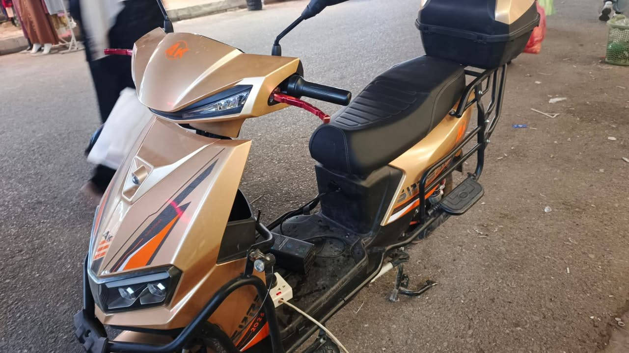 من رخصت الادمن سلام وعليكم شباب دراجه سكنس شحن مدرع دراجه خير من الله موديل 26 ناصر 6شهر من مشدوده 
سعر 720 وبي مجال هاذا رقمي ***********وتساب
