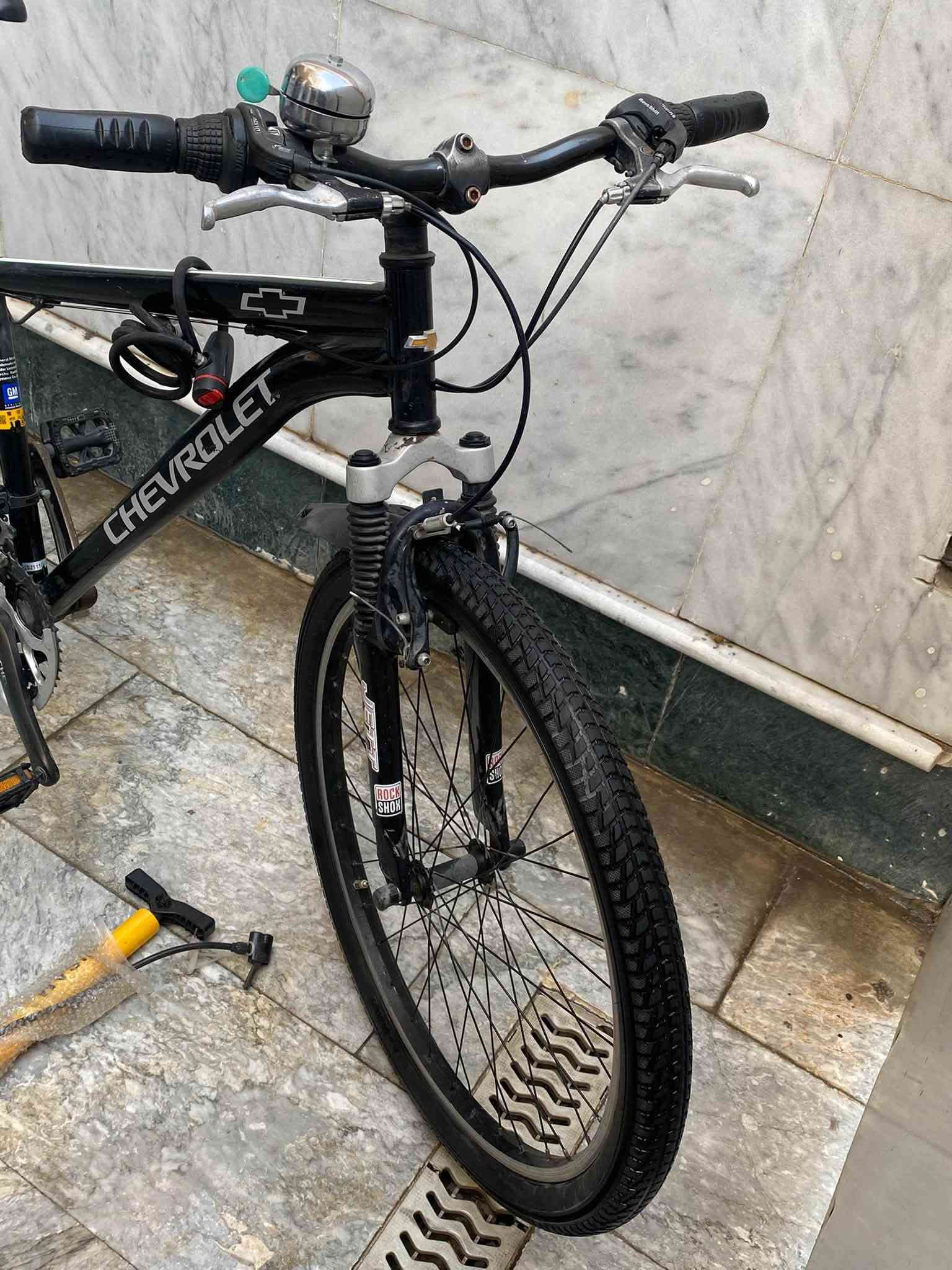 هذا الوحش الانيق للبيع 🏍️
بايسكل شوفرليت الامريكية وارد ياباني حجم 26 بالك اصلي مو تجاري فول نظافة گير شغال دبل شغال بريكات شغال فول مابي اي خلل ولا كسر سرعة وراحة ومتانة السعر 160 وبي مجال + مع بم هدية 🎁🚴 مكاني بغداد ساحة ميسلون
متواجد واتس فقط ***********
