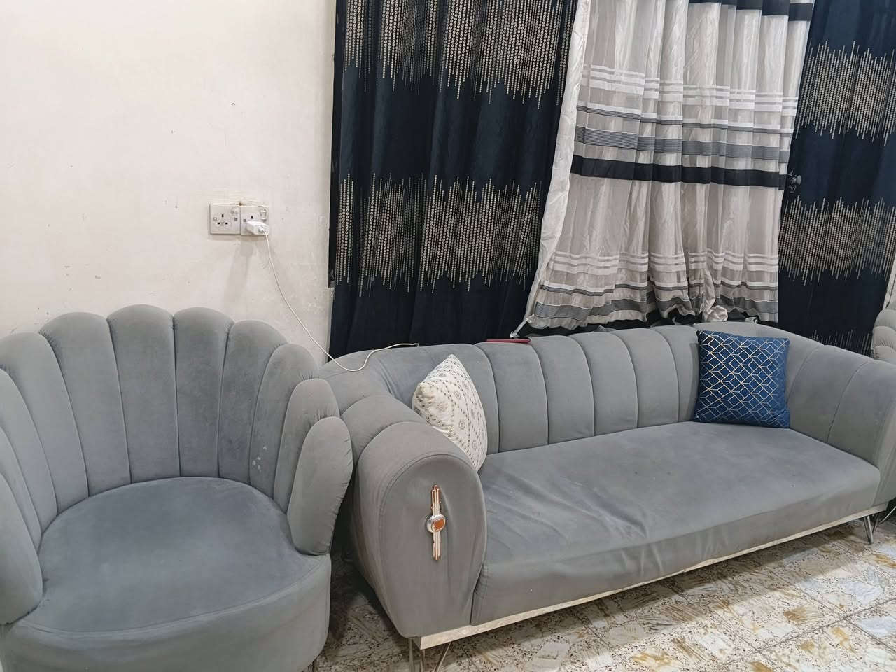 بغداد بلديات • كنب • مكان للبيع