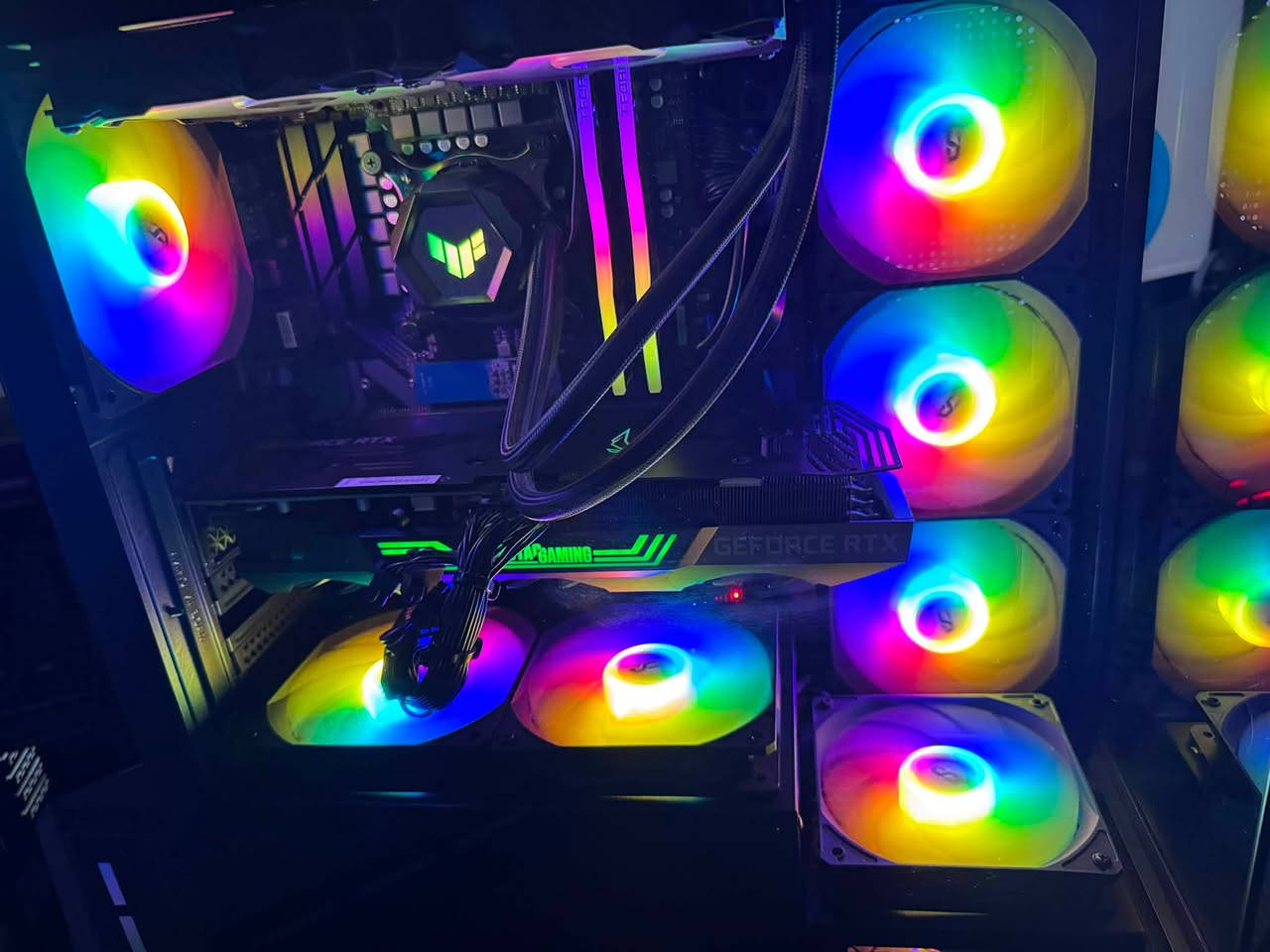 السلام عليكم للبيع
🟢مواصفات🟢

M.B: Gigabyte B760 DS3H DDR4

G.C: RTX 3070Ti ZOTAC TRINITY OC 8GB

CPU: iNTEL i5 12400F 

RAM: DELTA T.FORCE 16GB (8*2) 3200MhZ 

HARD:  NVME 256GB

HARD:  1TB HDD

COOLER: LIQUID COOLER ASUS TUF GAMING LC240 ARGB

POWER: FSP HYDRO PRO 800W BRONZE

CASE: DARKFLASH DS900 7FAN

المكان بغداد كراده داخل

❌   لا يوجد توصيل   ❌  تفحص و تستلم من البيت

السعر: مليون و 250 الف

للاستفسار على الرقم  

 ***********
