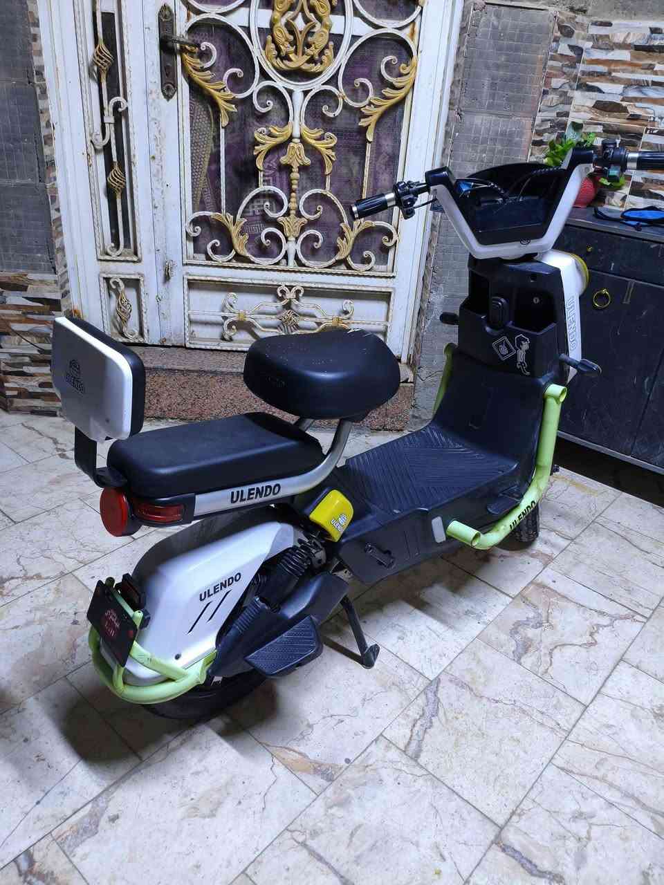 دراجه شحن للبيع كلشي شغال عوزه بطاريات
سعر250 
استفسار ***********
