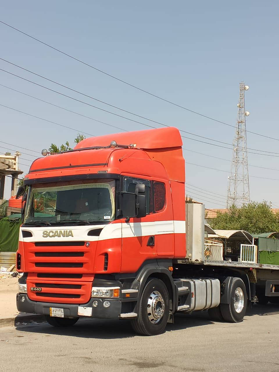 سكانيا 2008مكينه وحش 440 رقم بصرة تحويل مباشر عربانه كنفلايس حديثه منفيس مامربوطه على اي سيارة طخم تاير الراس طخم ويل كب 
***********
