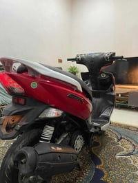 دراجه جيتي ار خمسينيه شاشه ٣ ألوان دراجه نقصها بجم وترايش بس بيها حاضن...