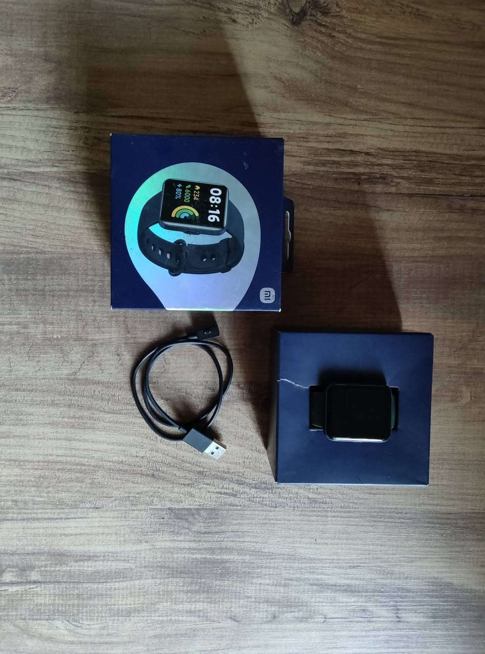 السلام عليكم
⌚ للبيع Xiaomi Watch 2 Lite

ساعة شاومي الذكية Watch 2 Lite، مناسبة للرياضة والاستخدام اليومي، بتصميم خفيف وأنيق.

🔹 الشاشة: AMOLED قياس 1.55 إنش
🔹 الدقة: 320 × 360 بكسل
🔹 نظام تحديد الموقع: GPS مدمج
🔹 الرياضة: تدعم أكثر من 100 وضع رياضي
🔹 الصحة: قياس نبضات القلب، نسبة الأكسجين SpO₂، تتبع النوم ومراقبة النشاط
🔹 مقاومة الماء: 5ATM
🔹 البطارية: تصل إلى حوالي 10 أيام مع الاستخدام المعتدل
🔹 الاتصال: Bluetooth
🔹 التوافق: Android و iPhone
🔹 الوزن: حوالي 35 غرام
🔹 تطبيق الساعة: Mi Fitness

📦 الحالة: [نظيفة جداً ]
📦 الملحقات: [ساعة + شاحن + علبة ]

📍 المكان: [النجف الاشرف]
💰 السعر: [60]
(يوجد توصيل)
***********]
