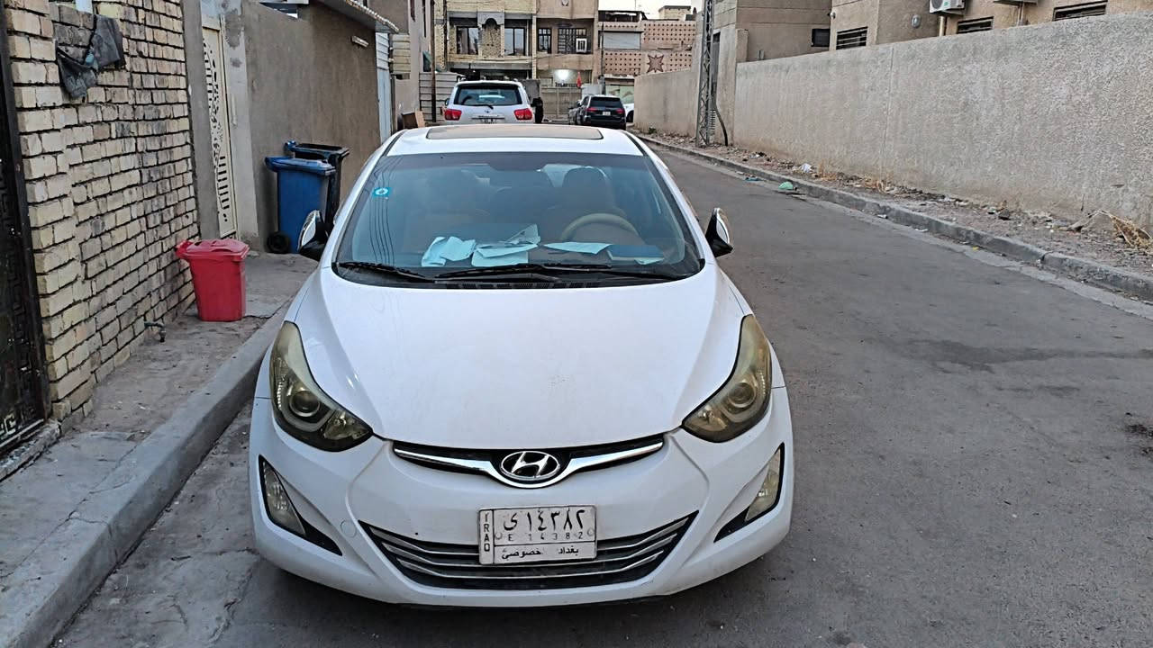 السلام عليكم. النترا خليجي 2015 بيها صبغ باب السايق بي شبر والدوسه من الجهه الثانيه كلها ومبدل رواجز ماشيه 90الف حقيقي فول عده البصمه رقم بغداد الكرخ سعره 110وبي مجال بسيط جدآ. رقم صاحب السيارة ***********
