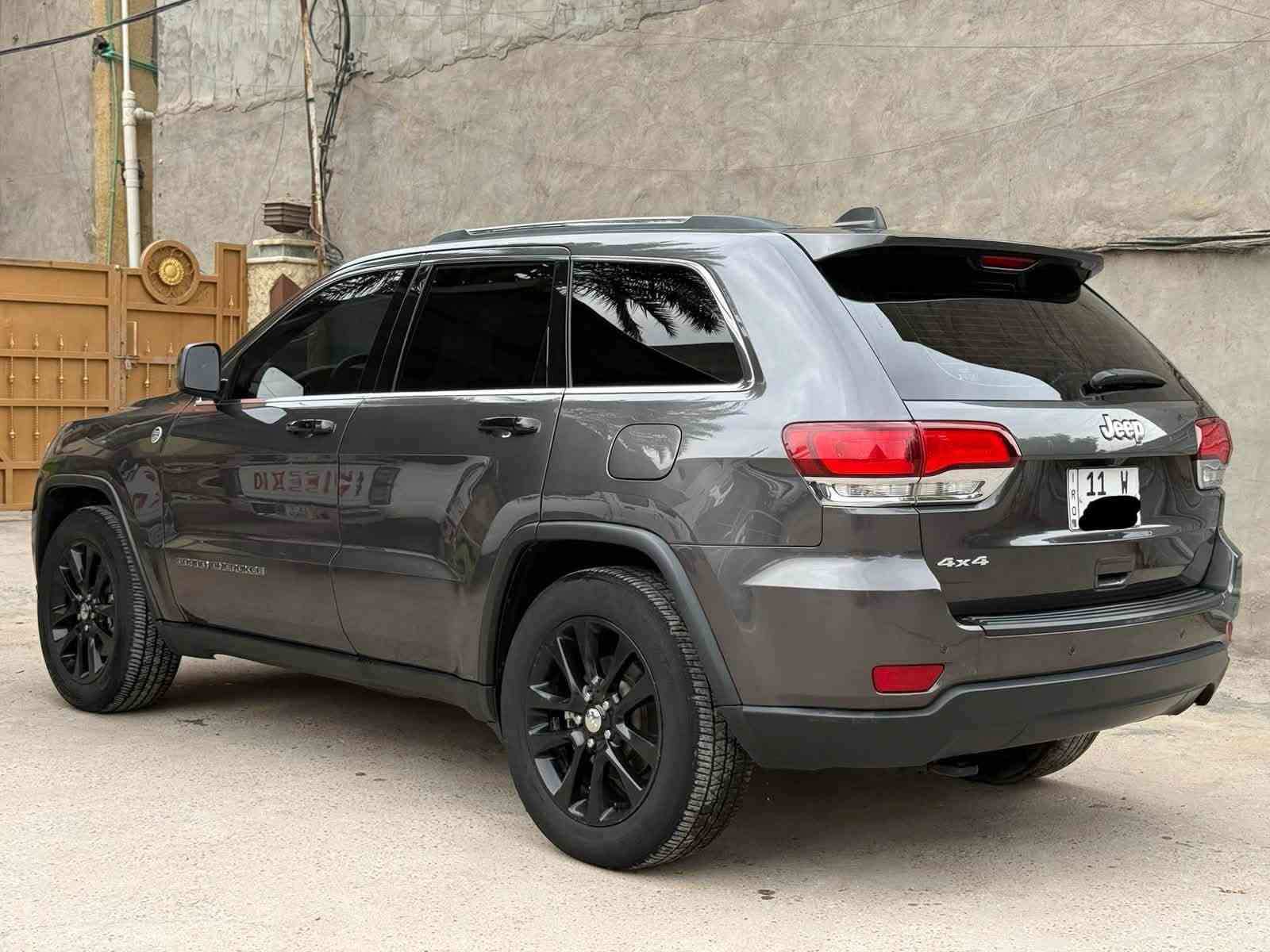 جراند شيروكي • ٢٠٢١ • ٣٦٠٠ V6
